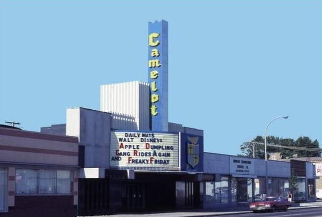 Camelot 1-2-3 - Old Photo From Cinema Treasures (newer photo)